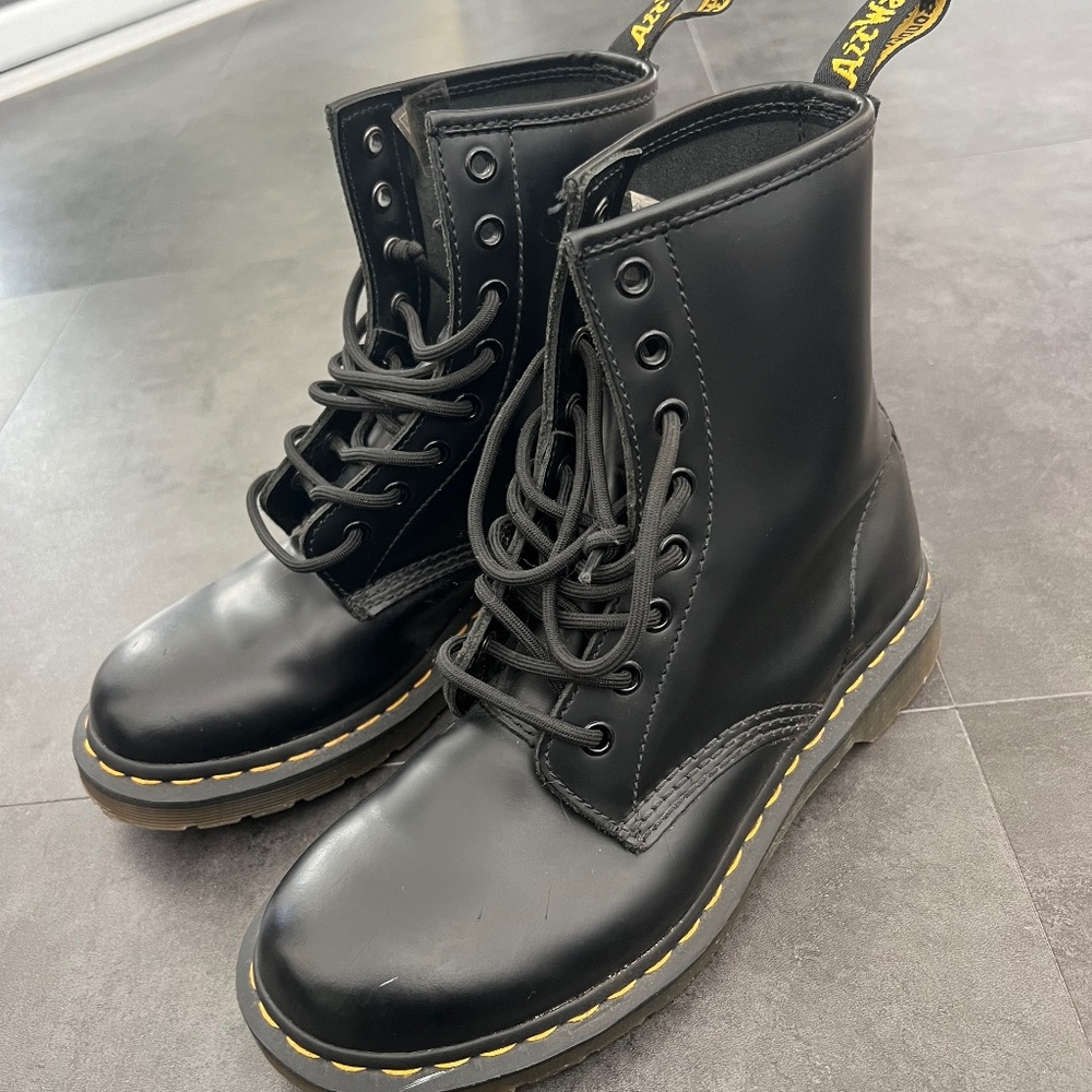 Dr.Martens